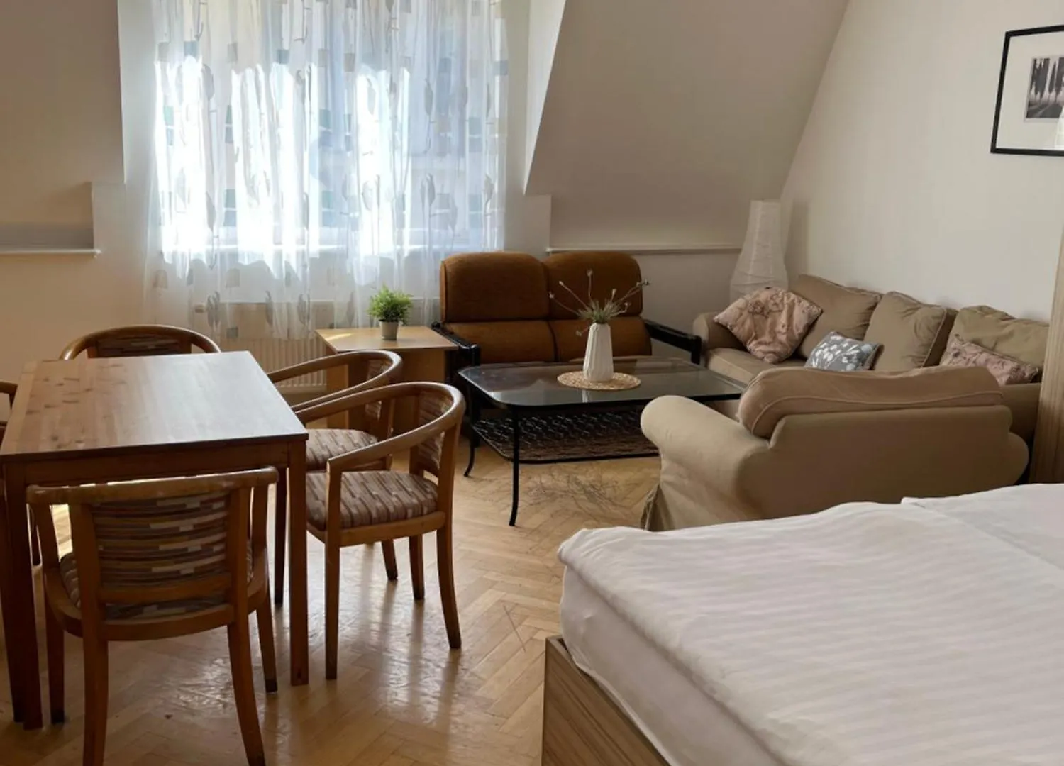 Residence U Vejvodu Prague Apartment