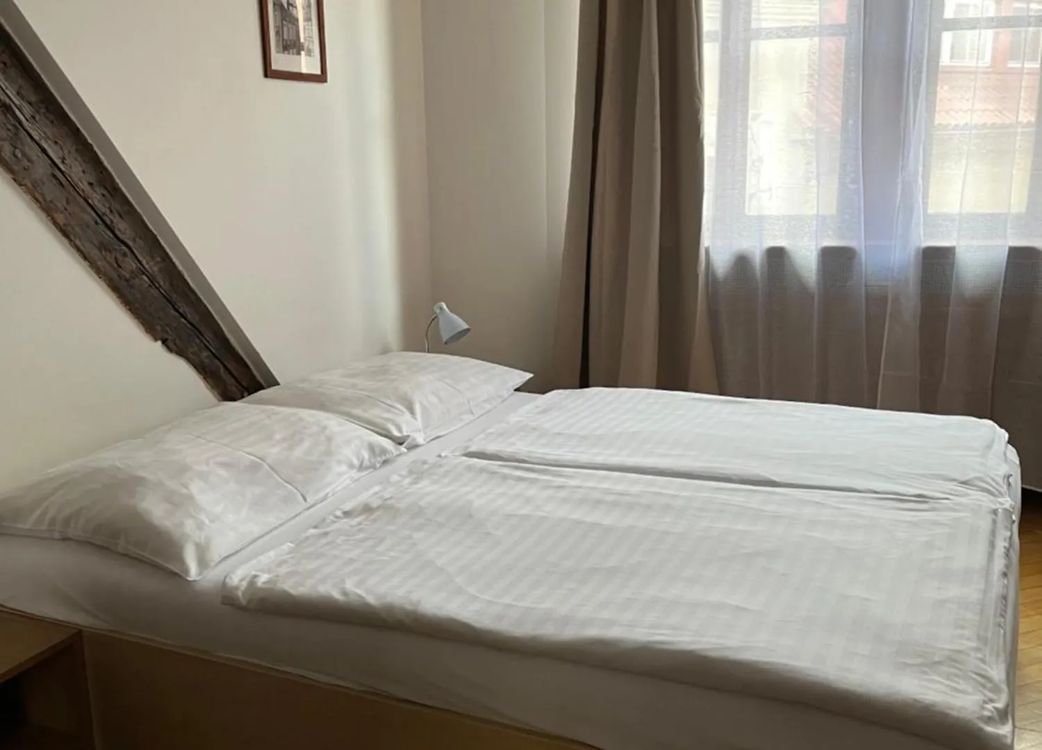 Lägenhet Residence U Vejvodu Prag