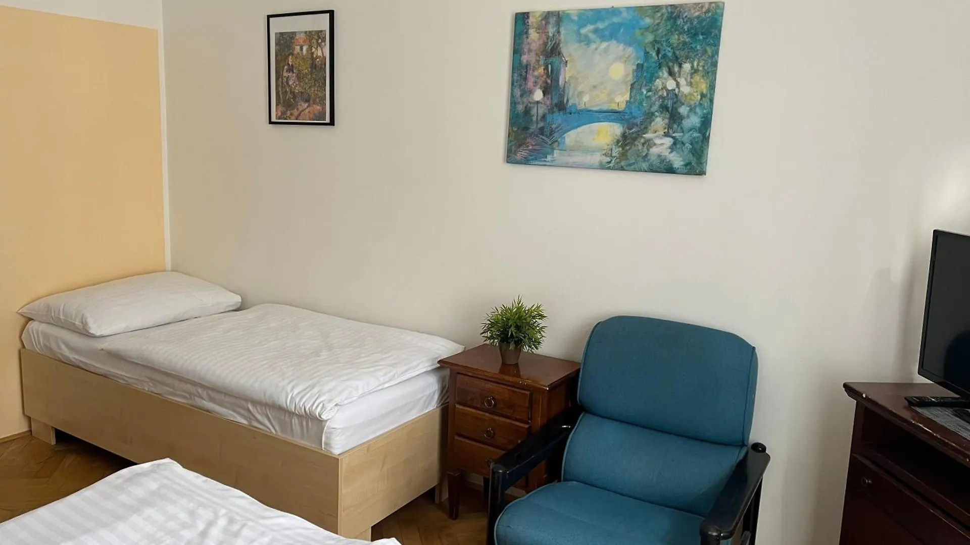Lägenhet Residence U Vejvodu Prag