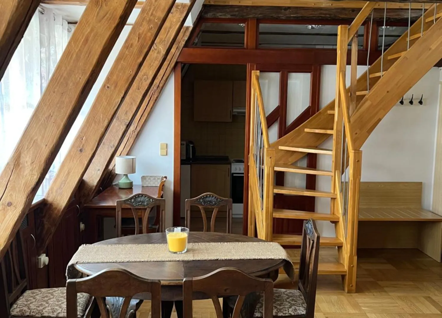 Lägenhet Residence U Vejvodu Prag