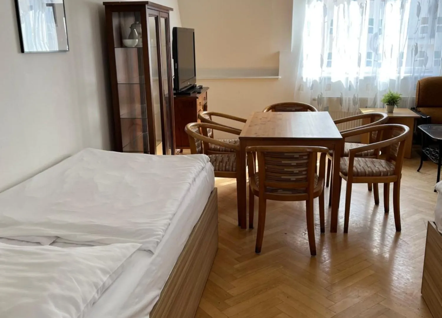Residence U Vejvodu Praga 0*,