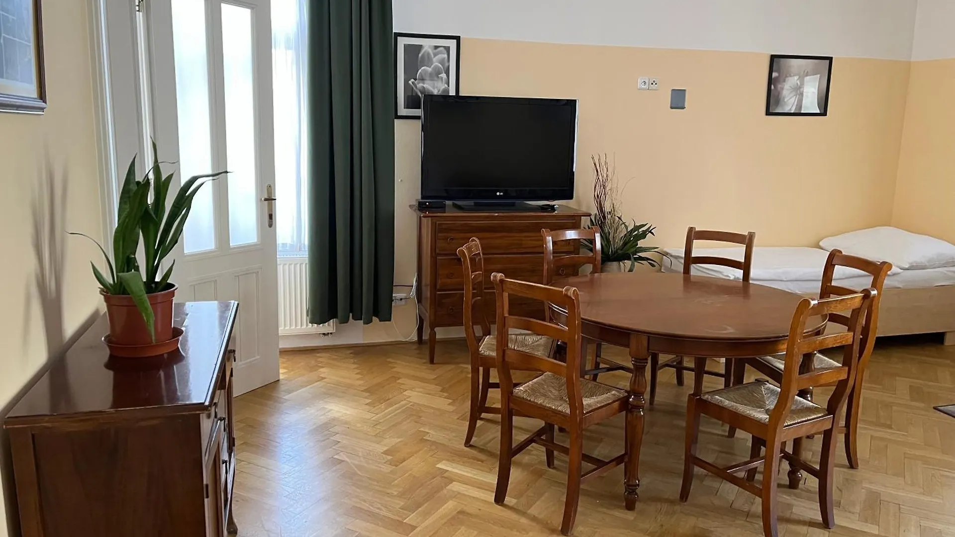 Residence U Vejvodu Praga 0*,  República Checa